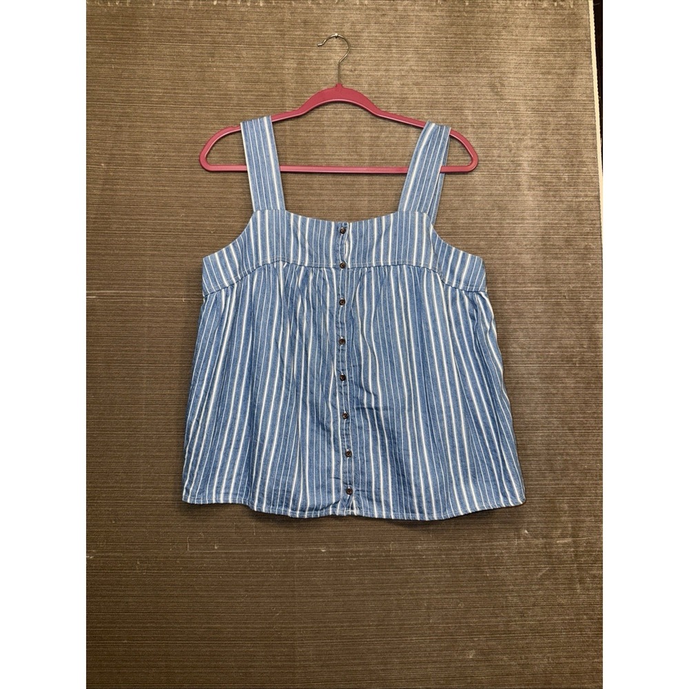 Chambray cropped halter top. Size medium Blue White Striped Baby Doll Tank Cute
